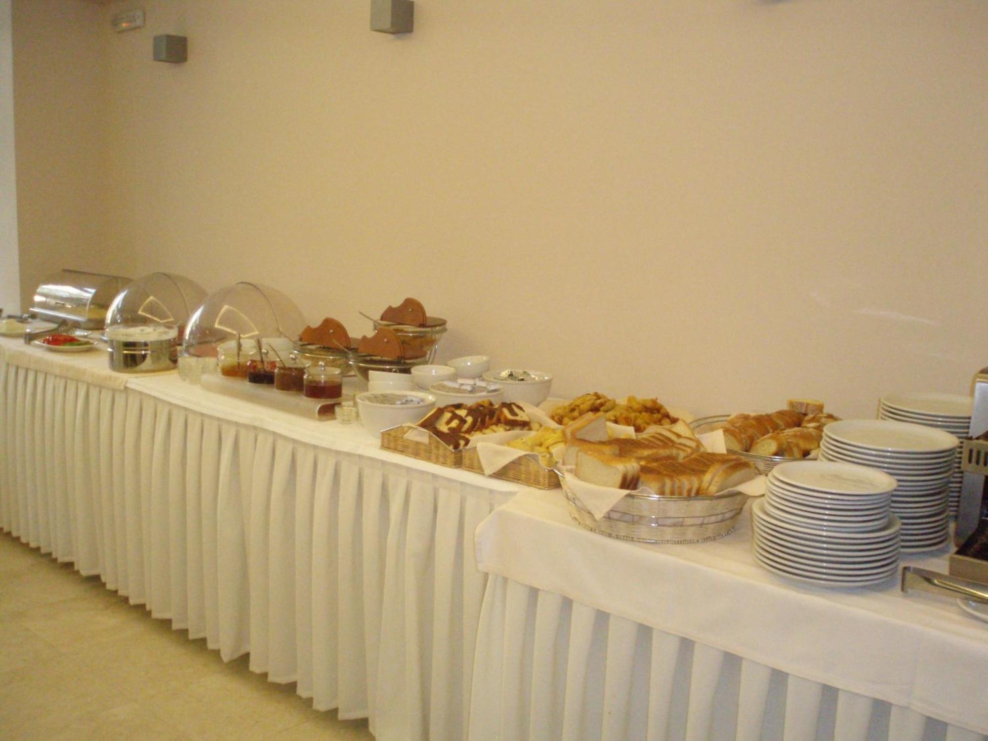 Saint George Hotel Asproválta Eksteriør billede